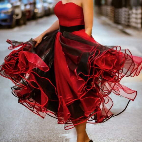 GOTH WEDDING ANKLE LENGTH VERY FULL BLUE AND BLACK TULLE SKIRT 1X 2X NWOT - Picture 3 of 6